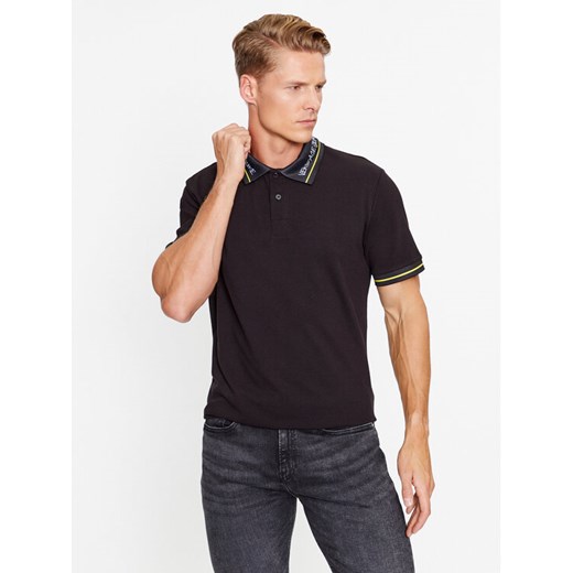 Versace Jeans Couture Polo 75GAGT13 Czarny Regular Fit ze sklepu MODIVO w kategorii T-shirty męskie - zdjęcie 183946211