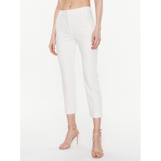 Weekend Max Mara Spodnie materiałowe Rana 2351310137 Écru Slim Fit ze sklepu MODIVO w kategorii Spodnie damskie - zdjęcie 183947003