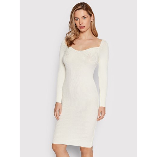 Rinascimento Sukienka dzianinowa CFM0010711003 Biały Slim Fit ze sklepu MODIVO w kategorii Sukienki - zdjęcie 183948954
