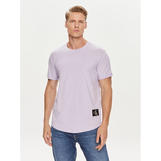 Calvin Klein Jeans T-Shirt J30J323482 Fioletowy Regular Fit ze sklepu MODIVO w kategorii T-shirty męskie - zdjęcie 183949112