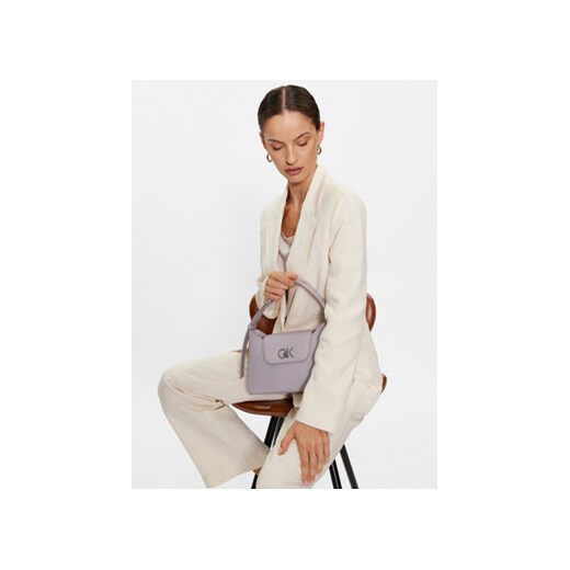 Torebka Calvin Klein Re-Lock Shoulder Bag Md K60K610769 Fioletowy Calvin Klein 00 eobuwie.pl