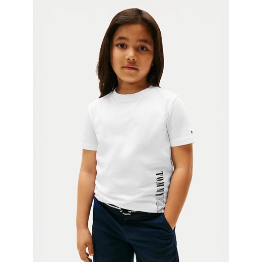 Tommy Hilfiger T-Shirt Graphic KB0KB09870 Biały Regular Fit ze sklepu MODIVO w kategorii Bluzki dziewczęce - zdjęcie 183985271