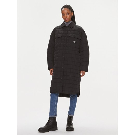 Calvin Klein Jeans Kurtka przejściowa J20J221380 Czarny Relaxed Fit ze sklepu MODIVO w kategorii Kurtki damskie - zdjęcie 183985314