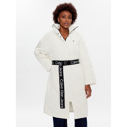 Calvin Klein Jeans Kurtka przejściowa J20J220334 Écru Relaxed Fit ze sklepu MODIVO w kategorii Kurtki damskie - zdjęcie 183985750