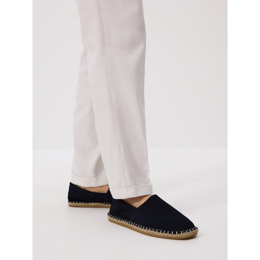 Reserved - Zamszowe espadryle - granatowy ze sklepu Reserved w kategorii Espadryle męskie - zdjęcie 183993223