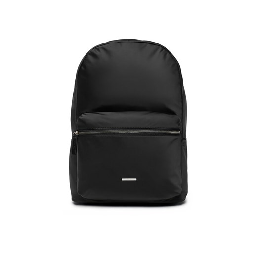 Plecak Calvin Klein Sleek Nylon Backpack LV04D3042G Czarny ze sklepu eobuwie.pl w kategorii Plecaki - zdjęcie 184044671