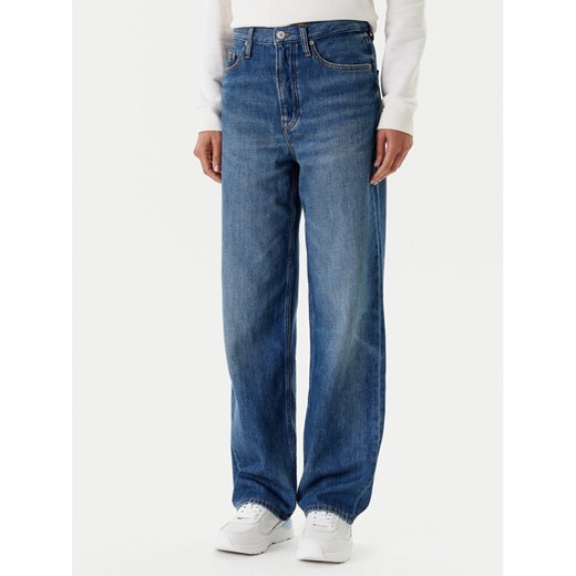 Tommy Jeans Jeansy Layla DW0DW20512 Granatowy Straight Fit ze sklepu MODIVO w kategorii Jeansy damskie - zdjęcie 184045791