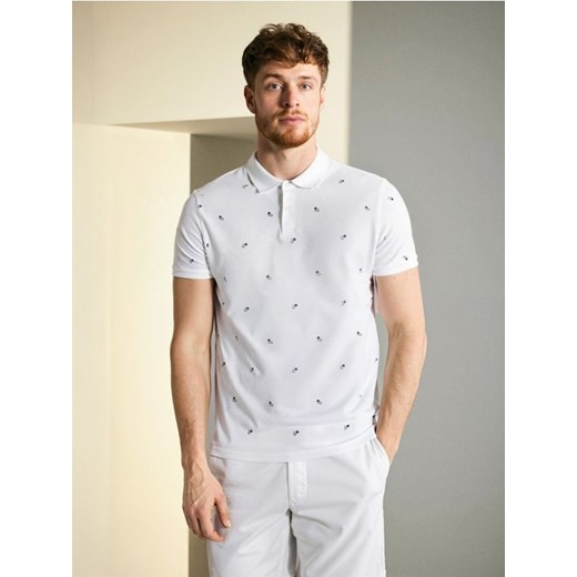 Sinsay - Koszulka polo z nadrukiem all over - biały ze sklepu Sinsay w kategorii T-shirty męskie - zdjęcie 184054490