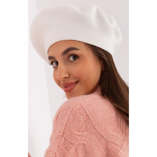 Beret damski ecru AT-CZ-231305.91P, Kolor ecru, Rozmiar uniwersalny, WOOL FASHION ITALIA ze sklepu Primodo w kategorii Czapki zimowe damskie - zdjęcie 184068290