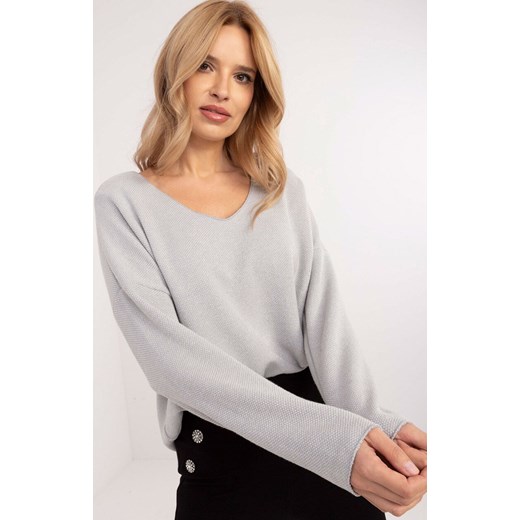 Jasnoszary sweter oversize DHJ-BZ-19238.26, Kolor jasnoszary, Rozmiar uniwersalny, ITALY MODA ze sklepu Primodo w kategorii Swetry damskie - zdjęcie 184068611