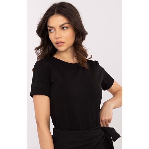 Czarny t-shirt z haftem RV-TS-A518.39, Kolor czarny, Rozmiar S, Relevance ze sklepu Primodo w kategorii Bluzki damskie - zdjęcie 184069591