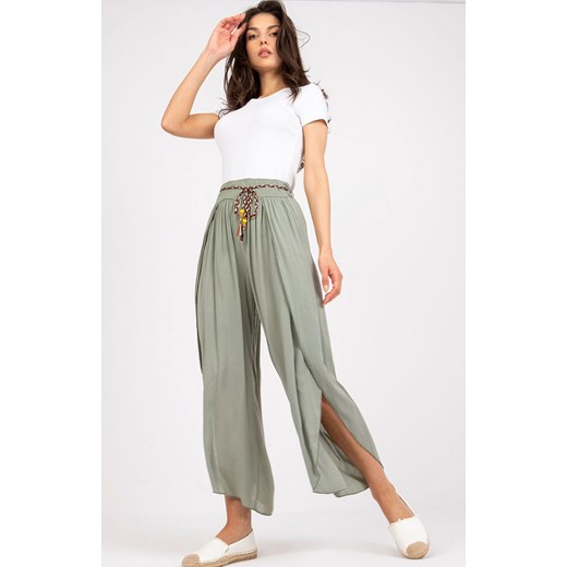 Spodnie szwedy z paskiem khaki TW-SP-BI-81378.24P, Kolor khaki, Rozmiar S, OCH BELLA ze sklepu Primodo w kategorii Spodnie damskie - zdjęcie 184069631