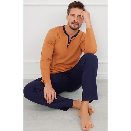 Piżama męska z długi rękawem i długimi spodniami Juliusz, Kolor koniakowo-granatowy, Rozmiar M, Italian Fashion ze sklepu Primodo w kategorii Piżamy męskie - zdjęcie 184074212