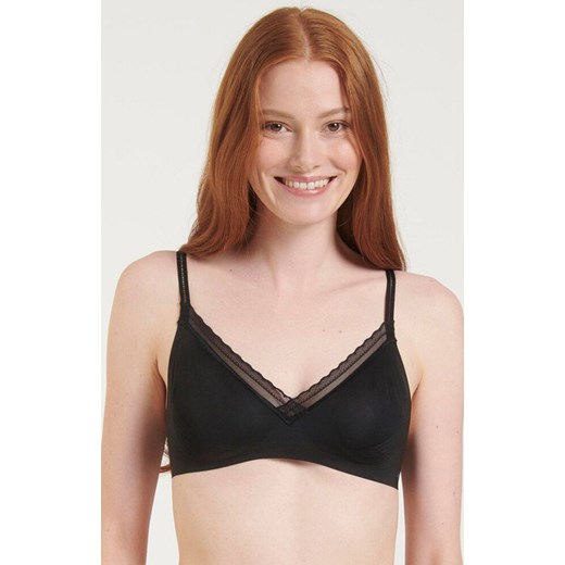 Sloggi czarny miękki biustonosz Body Adapt Twist Soft bra 10214595, Kolor czarny, Rozmiar L, Sloggi ze sklepu Primodo w kategorii Biustonosze - zdjęcie 184090503