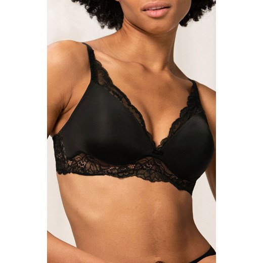 Triumph biustonosz usztywniany bez fiszbin Amourette Charm P 10201694, Kolor czarny, Rozmiar 75A, Triumph ze sklepu Primodo w kategorii Biustonosze - zdjęcie 184093593