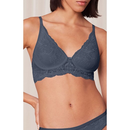 Triumph biustonosz miękki soft Amourette Charm 10214451-00XX, Kolor brudny Triumph 75C promocyjna cena Primodo