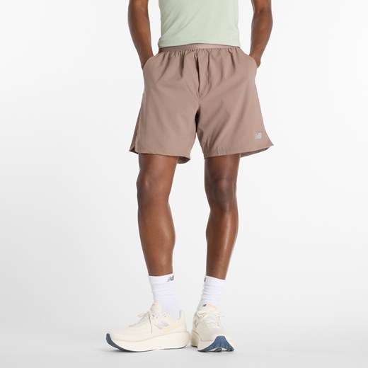 Spodenki męskie New Balance MS41288EAS – bezowe ze sklepu New Balance Poland w kategorii Spodenki męskie - zdjęcie 184102481