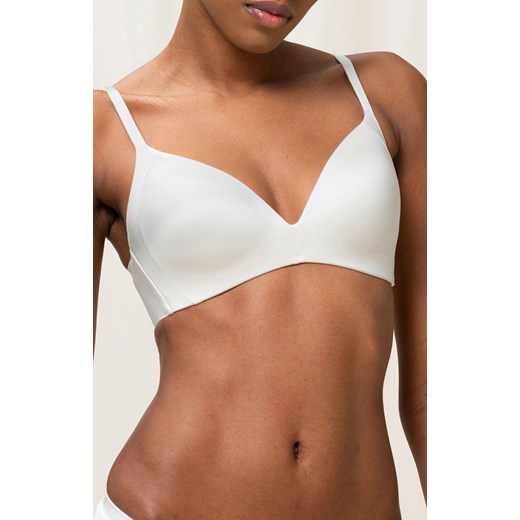 Triumph biustonosz usztywniany bez fiszbin Body Make-up Soft Touch P EX 10193526, Kolor waniliowy, Rozmiar 75A, Triumph ze sklepu Intymna w kategorii Biustonosze - zdjęcie 184151001