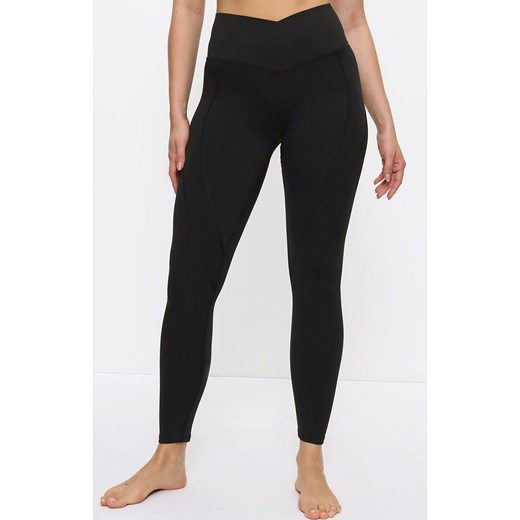 Triumph legginsy z wysokim stanem Cardio RTW 10217851-0004, Kolor czarny, Rozmiar L, Triumph ze sklepu Intymna w kategorii Spodnie damskie - zdjęcie 184152144