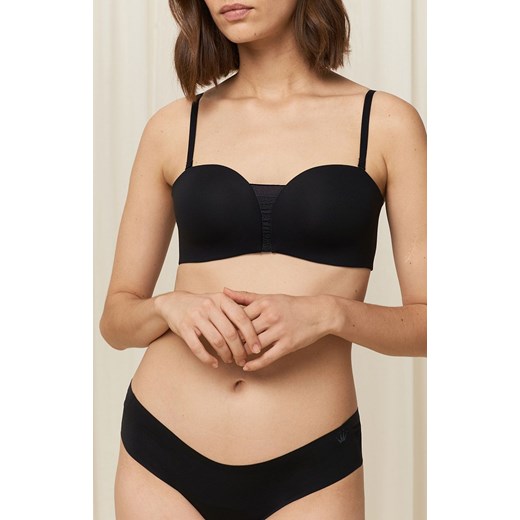 Triumph stringi Flex Smart Highleg Brazilian EX 10214469, Kolor czarny, Rozmiar L, Triumph ze sklepu Intymna w kategorii Majtki damskie - zdjęcie 184152950