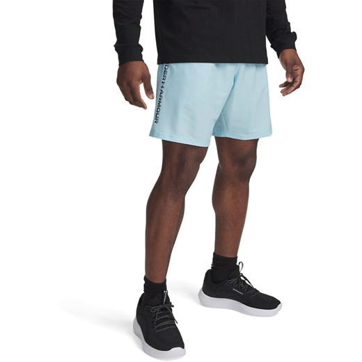 Under Armour Szorty funkcyjne w kolorze błękitnym ze sklepu Limango Polska w kategorii Spodenki męskie - zdjęcie 184161621