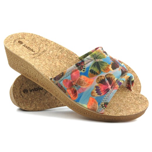 Klapki damskie z korkową wkładką- INBLU STEVIA, niebieskie ze sklepu ulubioneobuwie w kategorii Klapki damskie - zdjęcie 184163950