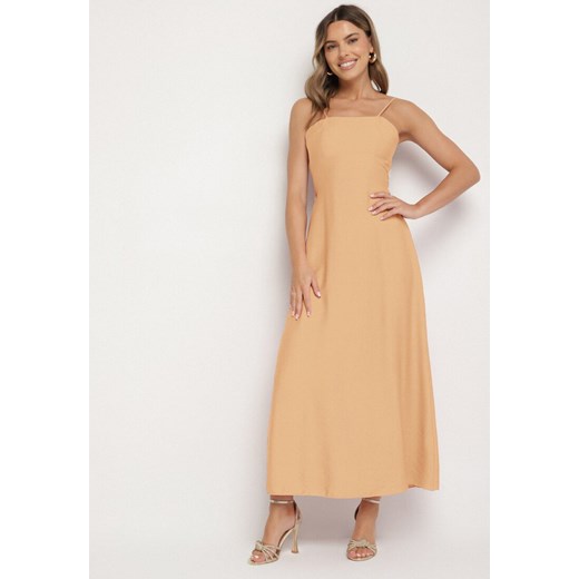 Beżowa Rozkloszowana Sukienka z Wiskozą Meravela S born2be.pl
