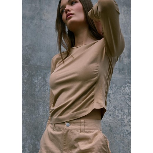 Marszczona bluzka cropped ze sklepu Diverse w kategorii Bluzki damskie - zdjęcie 184172612