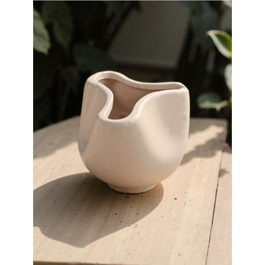 Sinsay - Doniczka ceramiczna o nieregularnym kształcie - różowy ze sklepu Sinsay w kategorii Doniczki i osłonki - zdjęcie 184184051