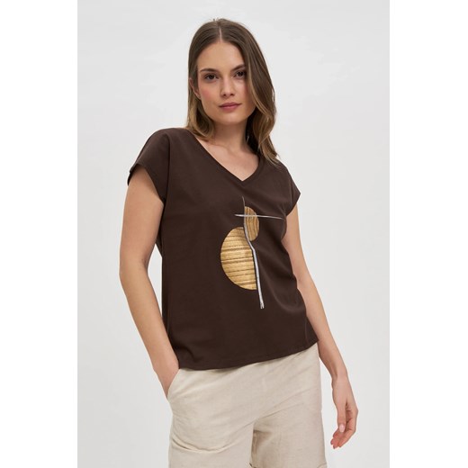T-shirt bawełniany brązowy ze sklepu Moodo.pl w kategorii Bluzki damskie - zdjęcie 184195014