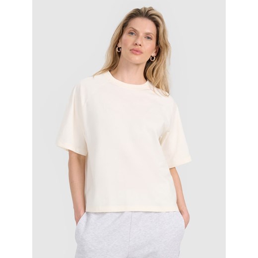 Damski t-shirt oversize 4F 4FRSS25TTSHF2792 - biały ze sklepu Sportstylestory.com w kategorii Bluzki damskie - zdjęcie 184195911