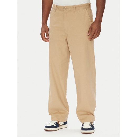 DC Chinosy Worker Baggy ADYNP03097 Beżowy Baggy Fit ze sklepu MODIVO w kategorii Spodnie męskie - zdjęcie 184199630