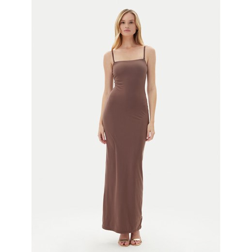 Guess Sukienka codzienna O5GK00 KCDE0 Brązowy Bodycon Fit ze sklepu MODIVO w kategorii Sukienki - zdjęcie 184204360