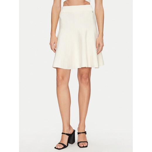 Guess Spódnica mini W5GD0U Z2XY0 Biały Regular Fit ze sklepu MODIVO w kategorii Spódnice - zdjęcie 184206834