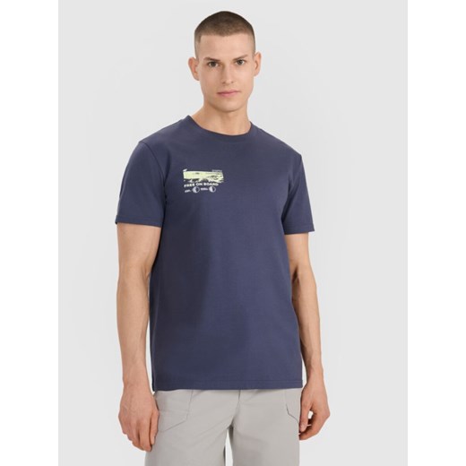 Męski t-shirt z nadrukiem 4F 4FRSS25TTSHM2996 - granatowy ze sklepu Sportstylestory.com w kategorii T-shirty męskie - zdjęcie 184208292