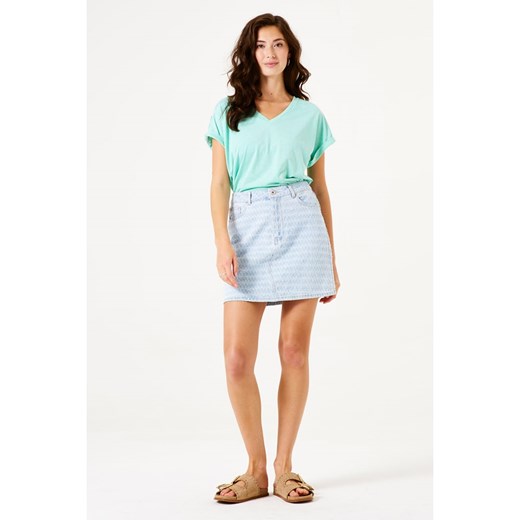 Bluzka damska Garcia casualowa niebieska z krótkim rękawem z dekoltem w literę v 