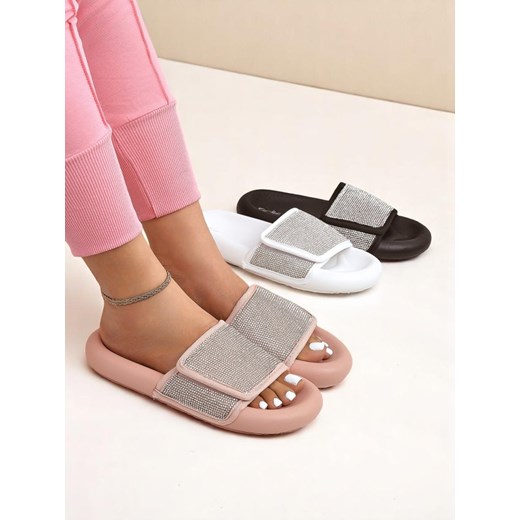 Royalfashion Damskie klapki na płaskiej podeszwie Sparkle Step ze sklepu royalfashion.pl w kategorii Klapki damskie - zdjęcie 184213703