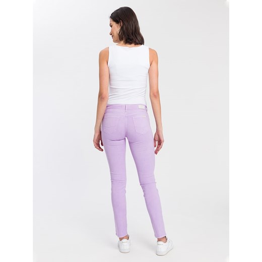 Jeansy damskie Cross Jeans casualowe 