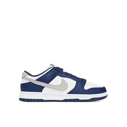Nike Sneakersy Dunk Low FD9749 400 Biały ze sklepu MODIVO w kategorii Buty sportowe męskie - zdjęcie 184227964