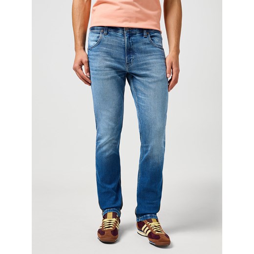 WRANGLER MĘSKIE SPODNIE JEANSOWE WRANGLER GREENSBORO MID AUTHENTIC WASH 112362443 ze sklepu YouNeedit.pl w kategorii Jeansy męskie - zdjęcie 184229083