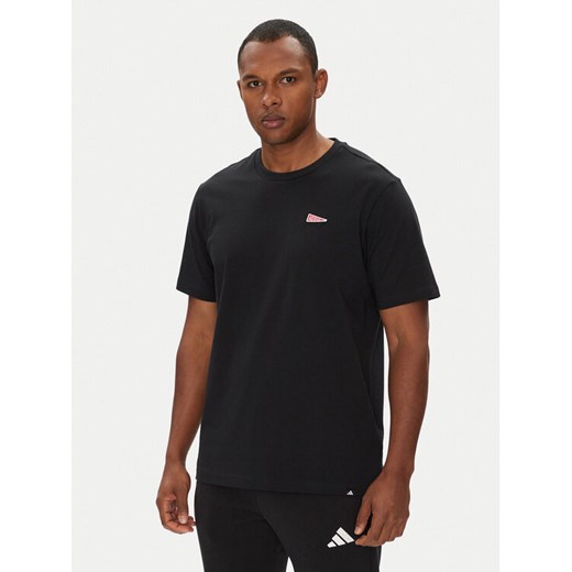 adidas T-Shirt Pennant Trim Graphic JL9228 Czarny Regular Fit ze sklepu MODIVO w kategorii T-shirty męskie - zdjęcie 184231940
