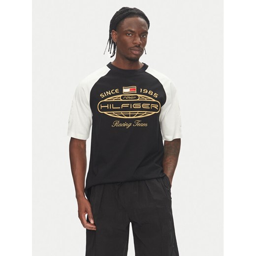 Tommy Hilfiger T-Shirt F1 Movie MW0MW41389 Czarny Regular Fit ze sklepu MODIVO w kategorii T-shirty męskie - zdjęcie 184235192