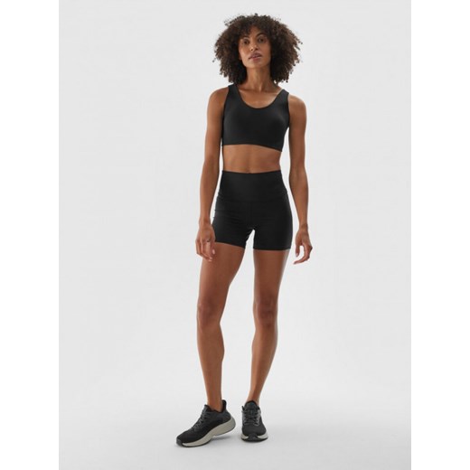 Damskie legginsy krótkie treningowe 4F 4FWAW24TFSTF010 - czarne ze sklepu Sportstylestory.com w kategorii Szorty - zdjęcie 184236330