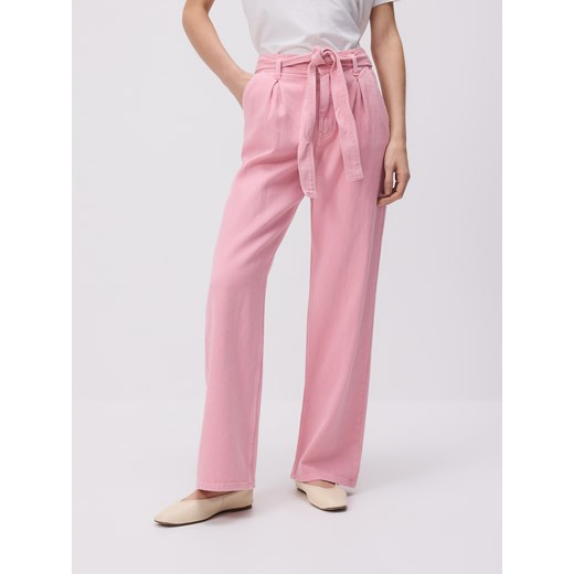 Reserved - Jeansy wide leg z wiązaniem - różowy ze sklepu Reserved w kategorii Jeansy damskie - zdjęcie 184240710
