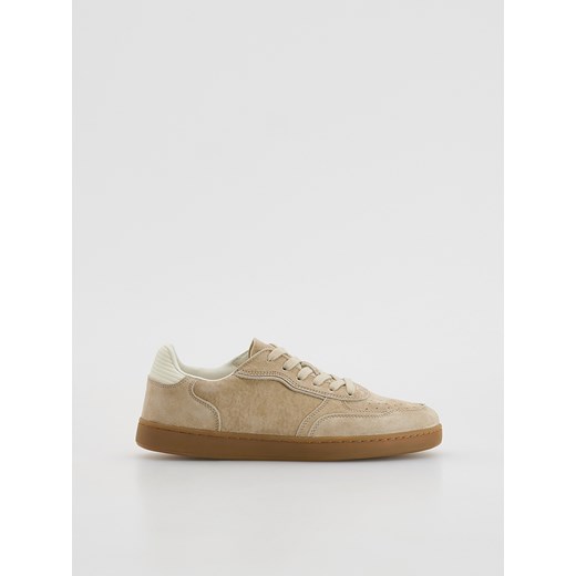 Reserved - Skórzane sneakersy - beżowy ze sklepu Reserved w kategorii Buty sportowe męskie - zdjęcie 184240733