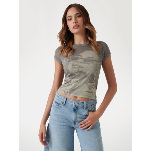 Guess T-Shirt 176423 Brązowy Classic Fit ze sklepu MODIVO w kategorii Bluzki damskie - zdjęcie 184248344