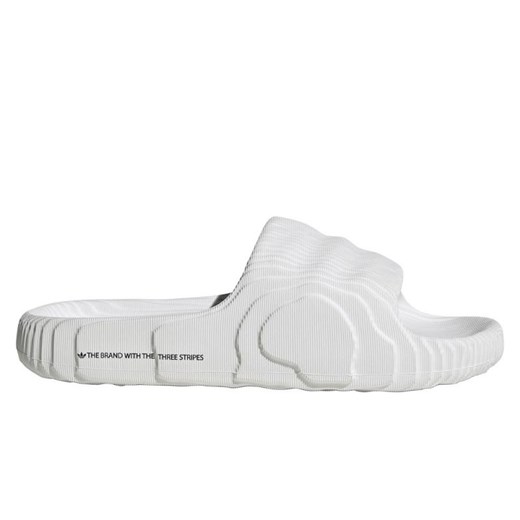 Klapki damskie/męskie adidas Adilette 22 Crystal White z wygodną profilowaną podeszwą białe (HQ4672) ze sklepu ButyModne.pl w kategorii Klapki męskie - zdjęcie 184252113