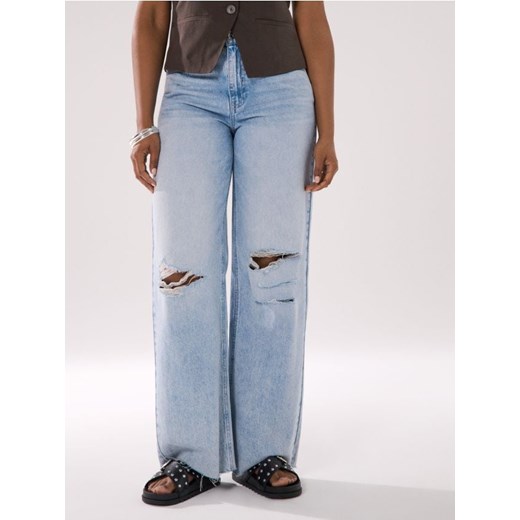 Sinsay - Jeansy wide leg z wysokim stanem i przetarciami - niebieski ze sklepu Sinsay w kategorii Jeansy damskie - zdjęcie 184255312