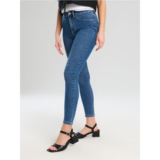 Sinsay - Jeansy skinny mid waist - niebieski ze sklepu Sinsay w kategorii Jeansy damskie - zdjęcie 184255313