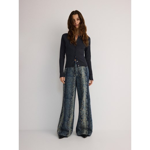 Reserved - Jeansy wide leg ze zwierzęcym nadrukiem - wielobarwny ze sklepu Reserved w kategorii Jeansy damskie - zdjęcie 184260501
